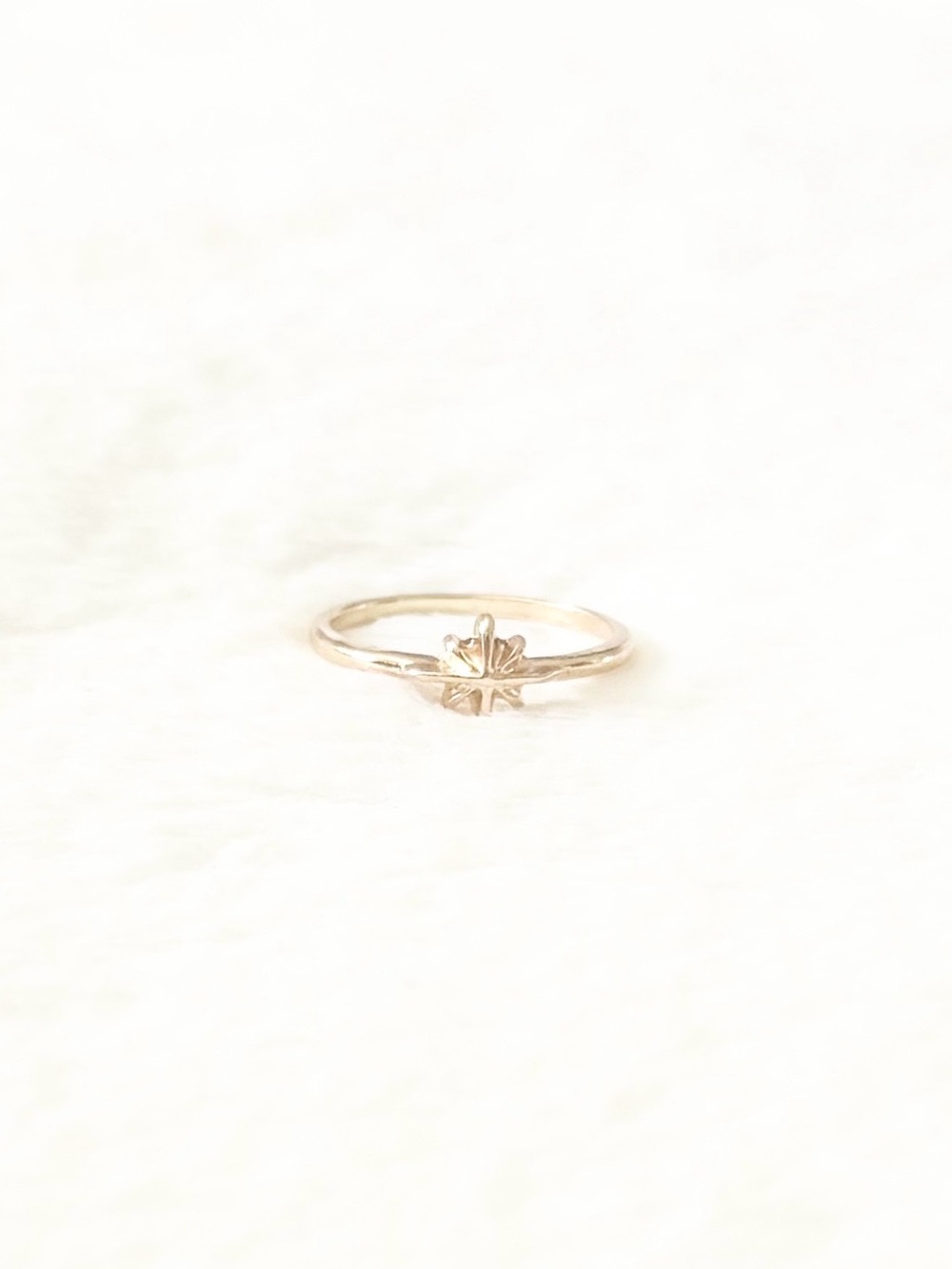 5/$15 🩷 MUST BUNDLE Delicate Gold Starburst Women's Ring